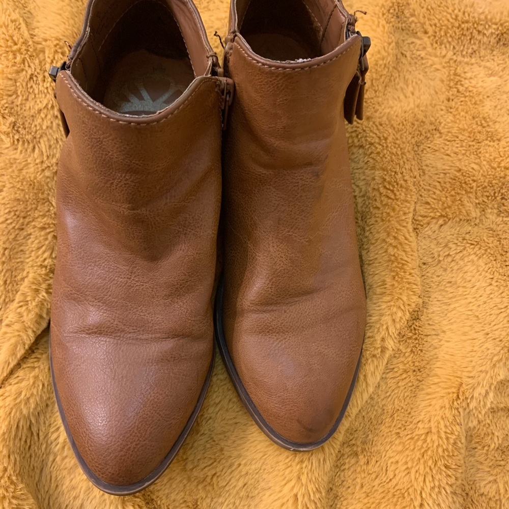 Booties used several times,still in good condition